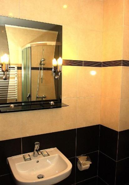 Hotel Andersen Rzeszów Szoba fotó